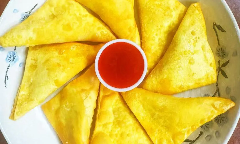 Egg Rolls Golden-brown fried spring rolls with a crispy texture at Double Delight, a Chinese Restaurant restaurant in Brooklyn